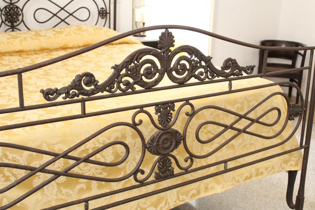 ガリアーノ・デル・カーポ Palazzo Bitonti Bed & Breakfast エクステリア 写真