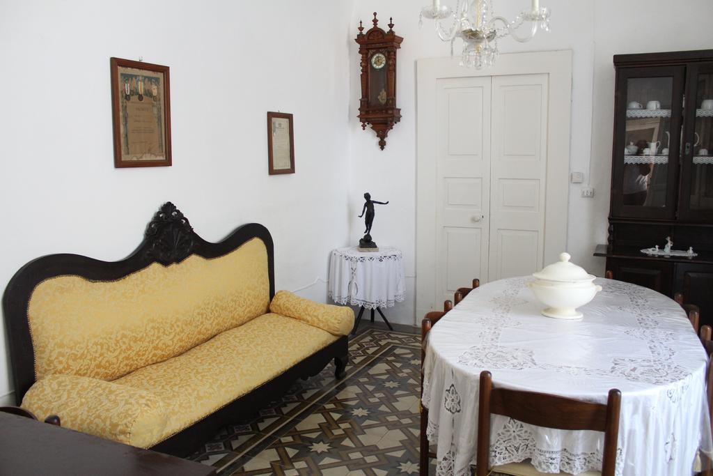 ガリアーノ・デル・カーポ Palazzo Bitonti Bed & Breakfast エクステリア 写真